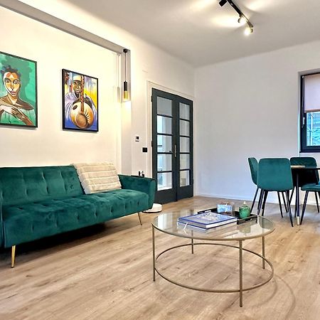 Peaceful Condo For Romantic Getaways Near Black Church - 3Min Walk Брашов Екстер'єр фото
